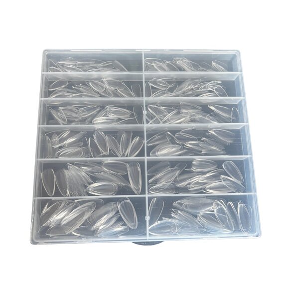 124. Assorted Nail Tips – All in excellent condition - Picture 1 of 2